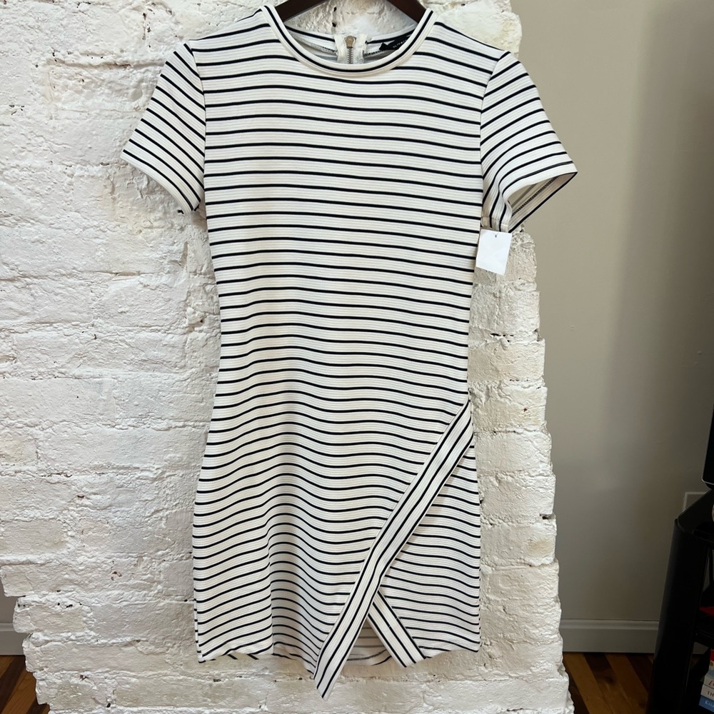 Olivaceous Navy and White Striped Short Sleeve Bodycon Minidress. Size M